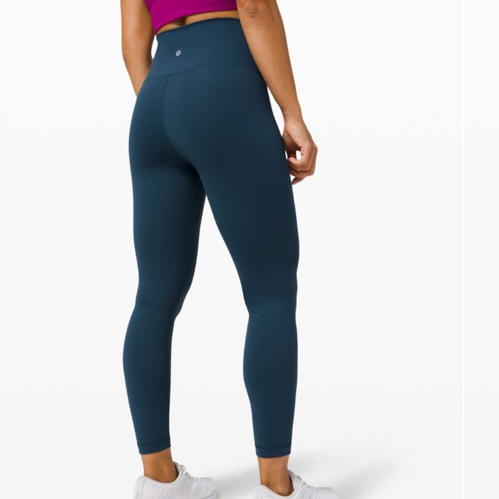 Lululemon Wunder Train High-Rise Tight 25"
Submarine